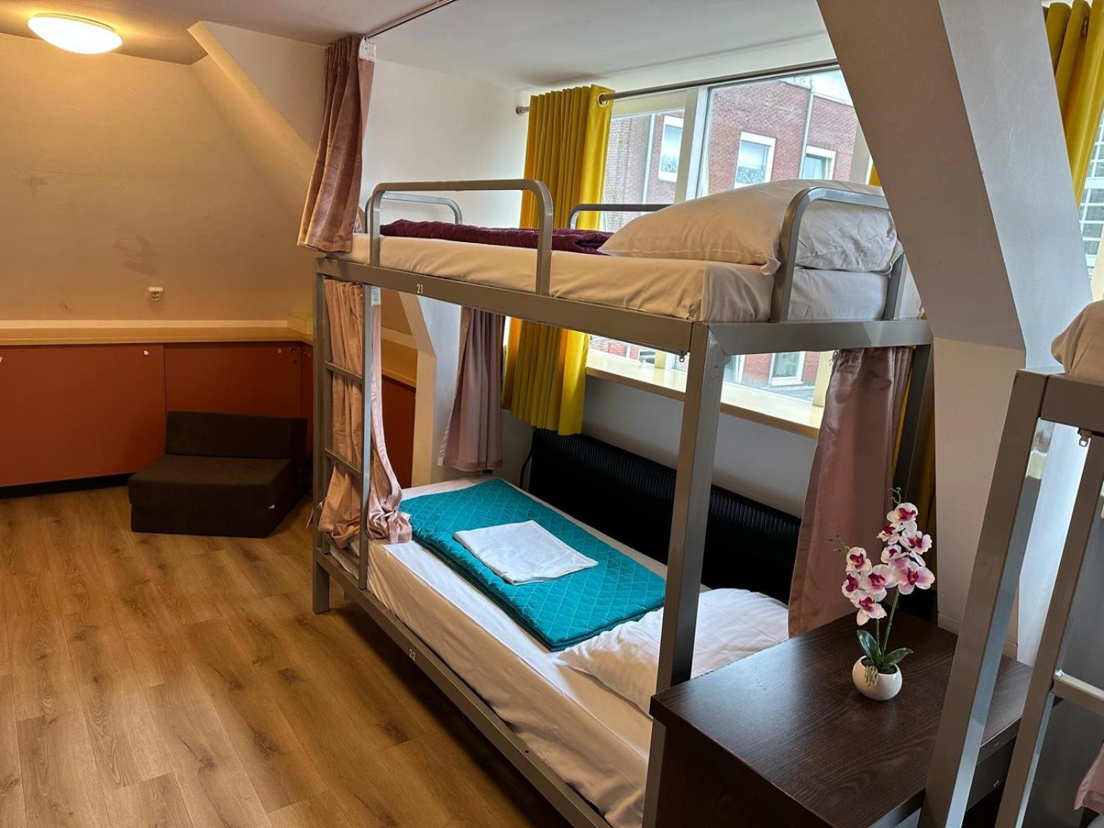 Room Mate Hostel Amsterdam Zaandam Esterno foto