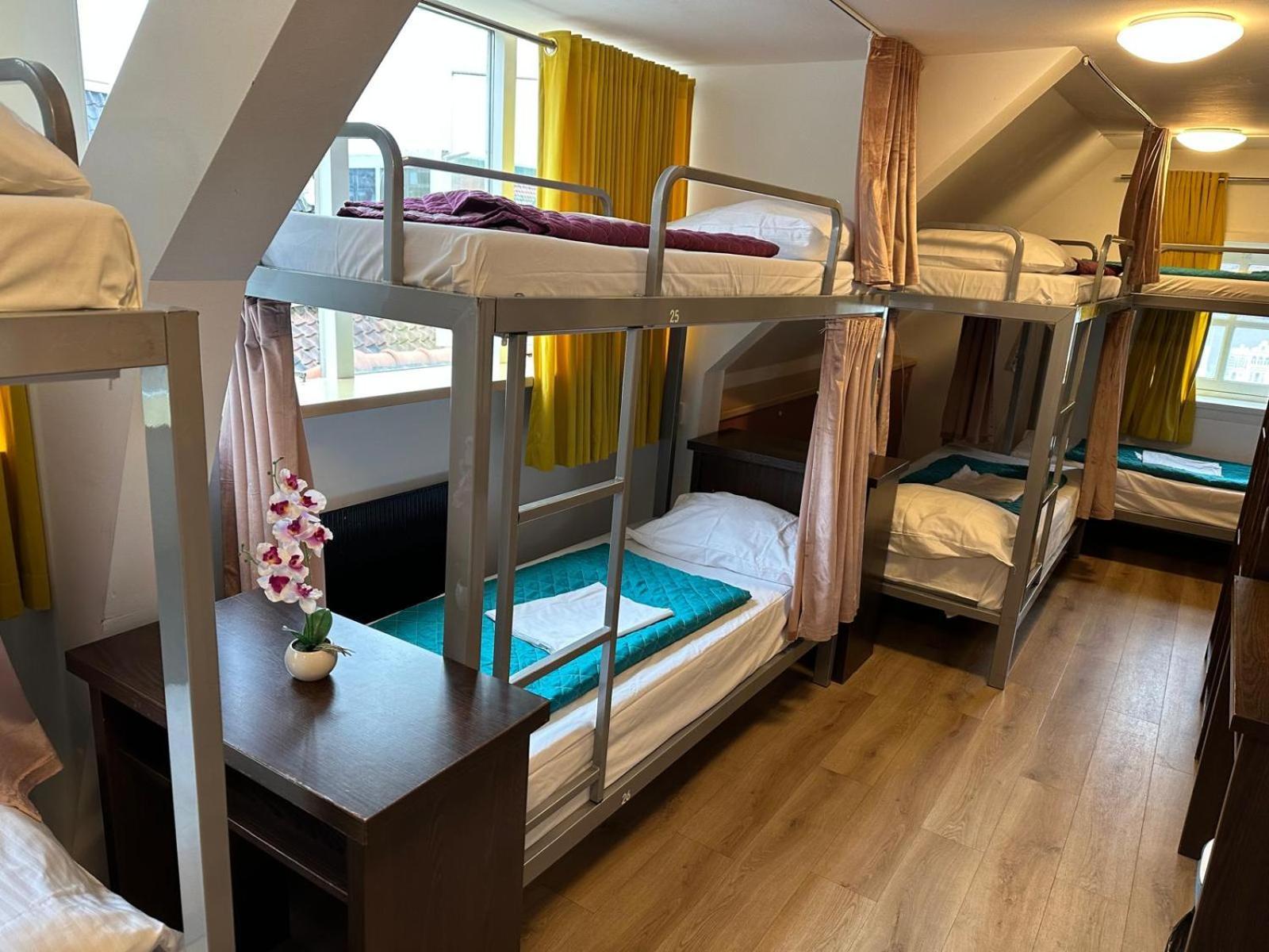 Room Mate Hostel Amsterdam Zaandam Esterno foto